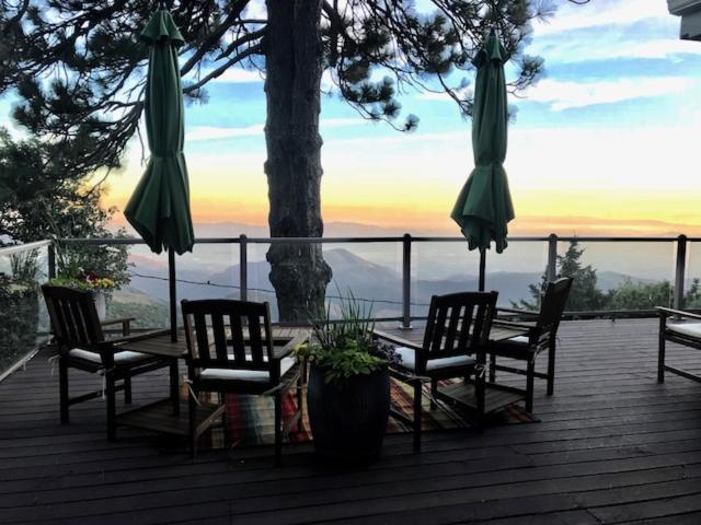Skyforest Inn Extérieur photo
